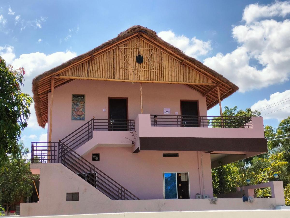Prajwal Home Stay Хампі Екстер'єр фото