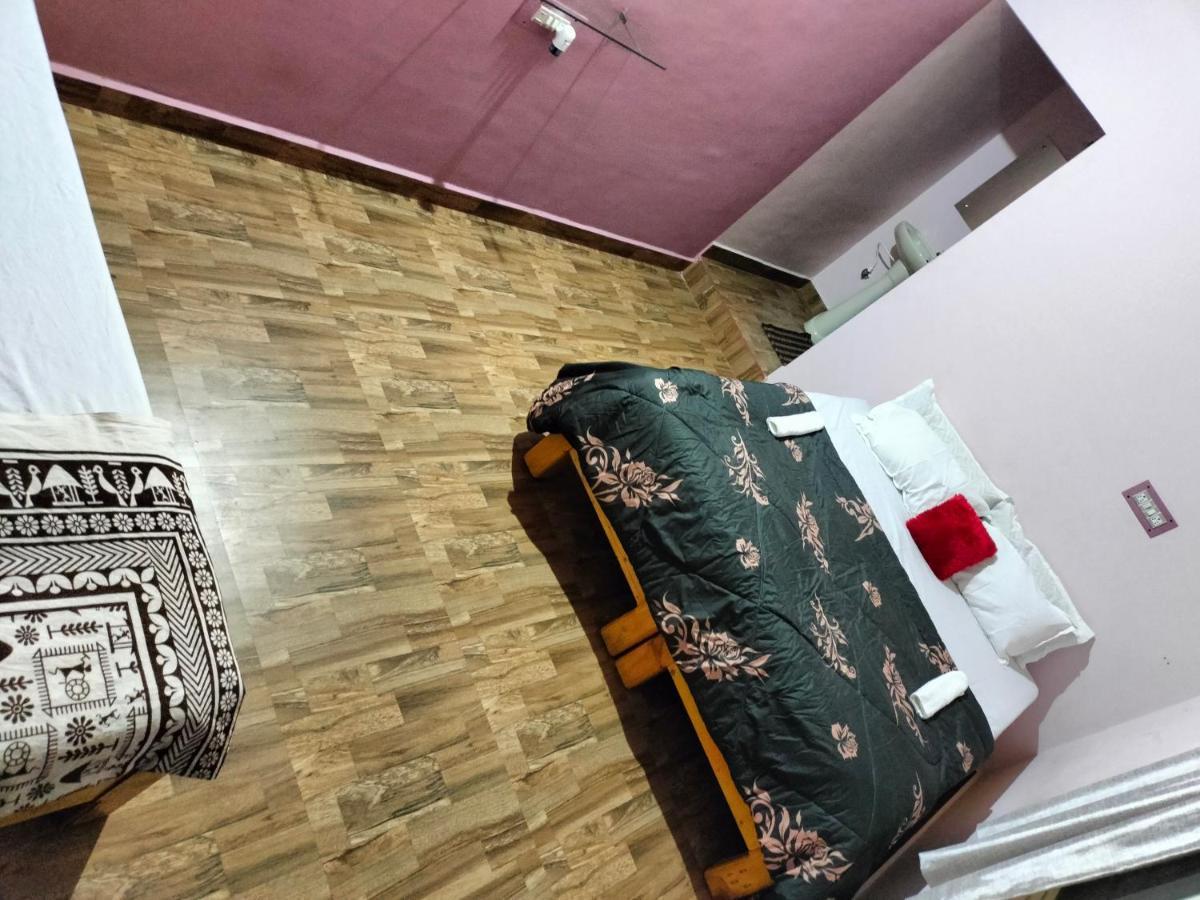 Prajwal Home Stay Хампі Екстер'єр фото
