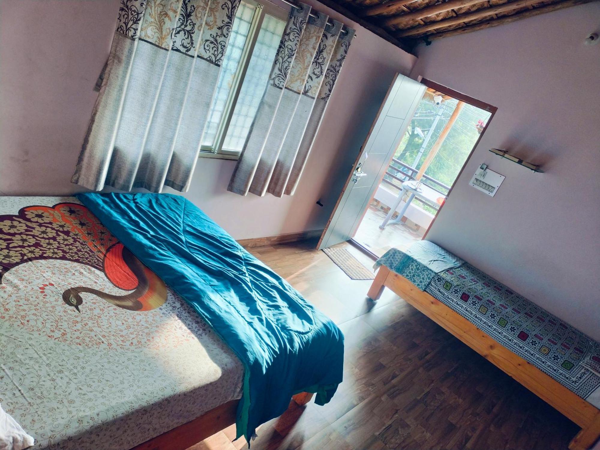 Prajwal Home Stay Хампі Екстер'єр фото